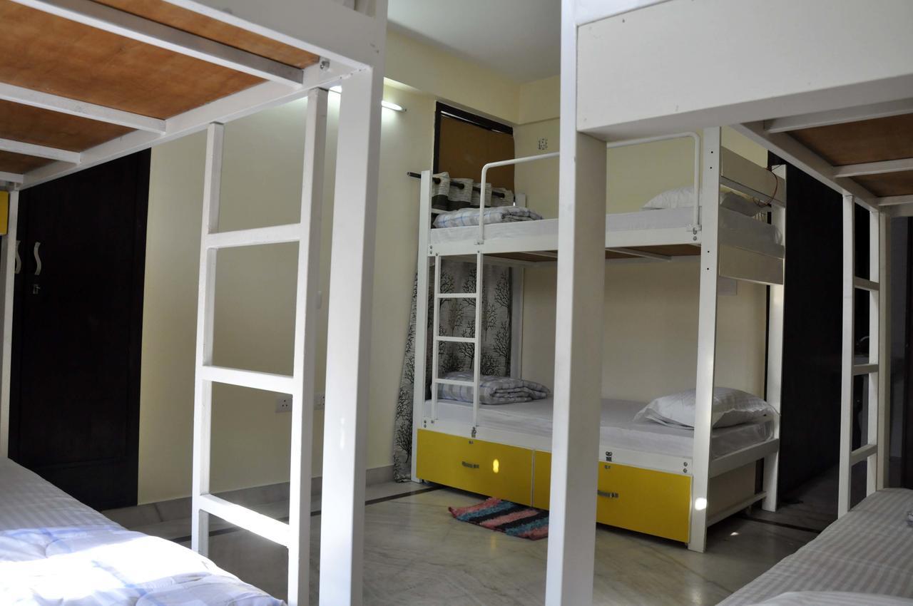 Friends Hostel Yeni Delhi Dış mekan fotoğraf