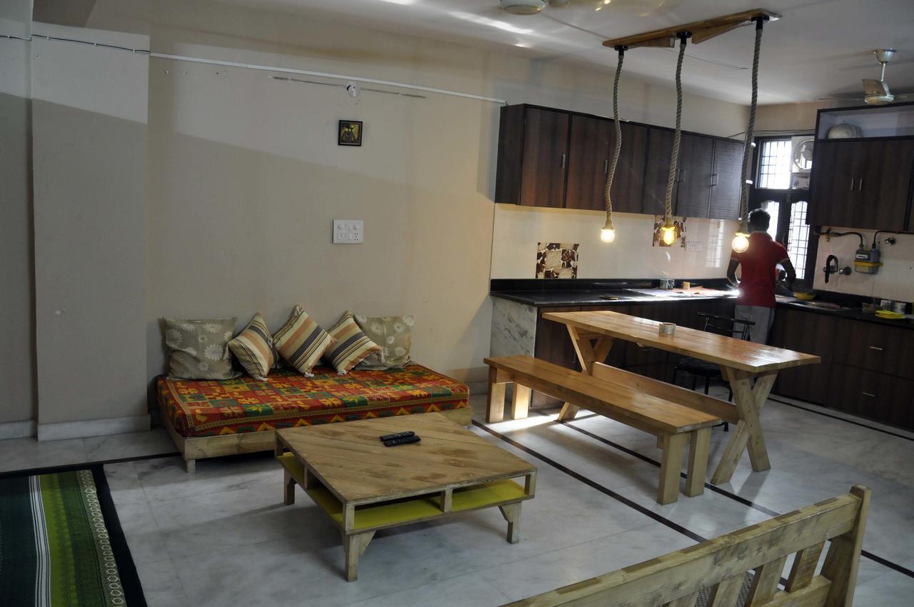 Friends Hostel Yeni Delhi Dış mekan fotoğraf