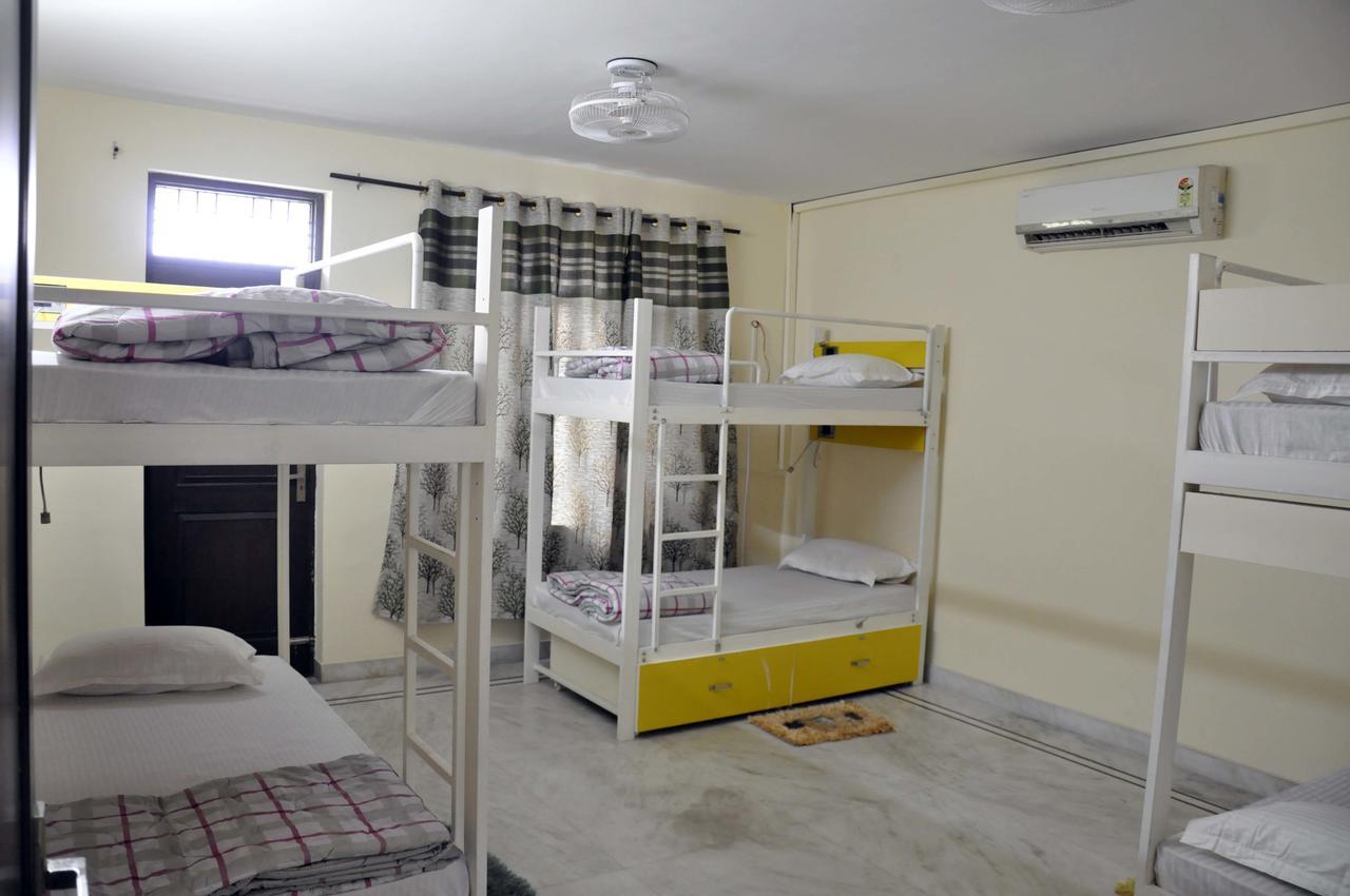 Friends Hostel Yeni Delhi Dış mekan fotoğraf